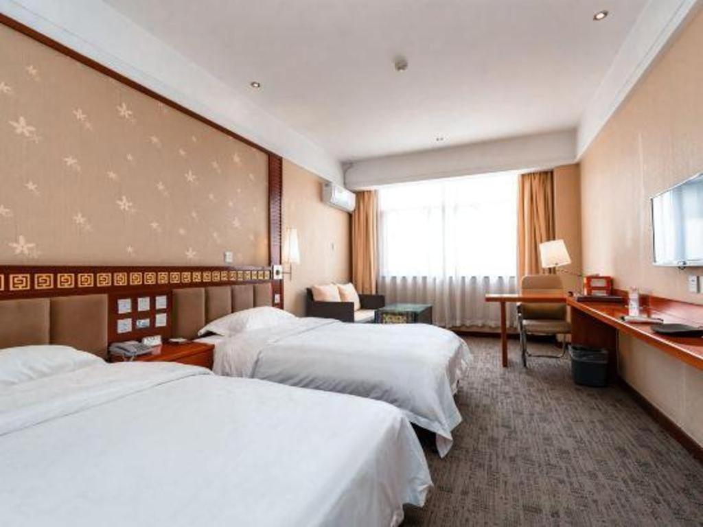 Golden Spring Hotel Lijiang Лиджанг Екстериор снимка
