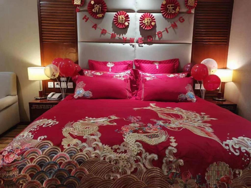Golden Spring Hotel Lijiang Лиджанг Екстериор снимка