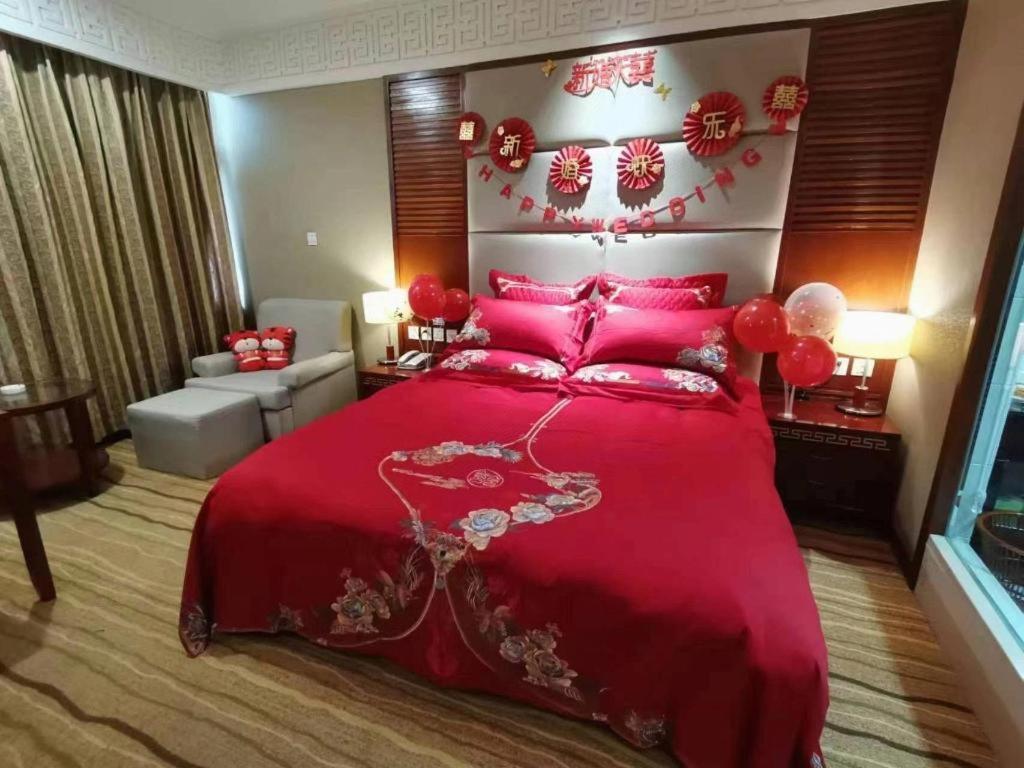 Golden Spring Hotel Lijiang Лиджанг Екстериор снимка