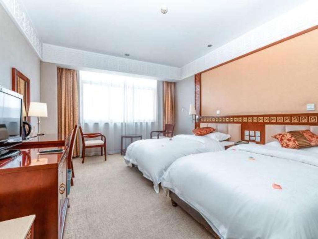 Golden Spring Hotel Lijiang Лиджанг Екстериор снимка